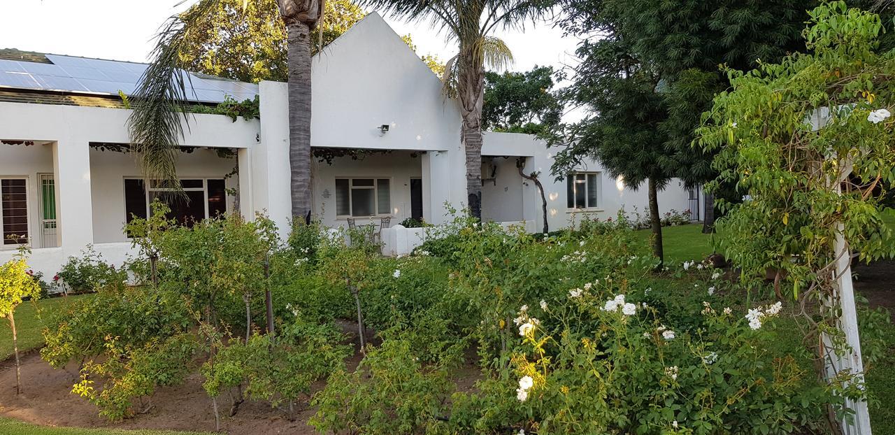 Zonnevanger Guesthouse Noorder-Paarl Bagian luar foto