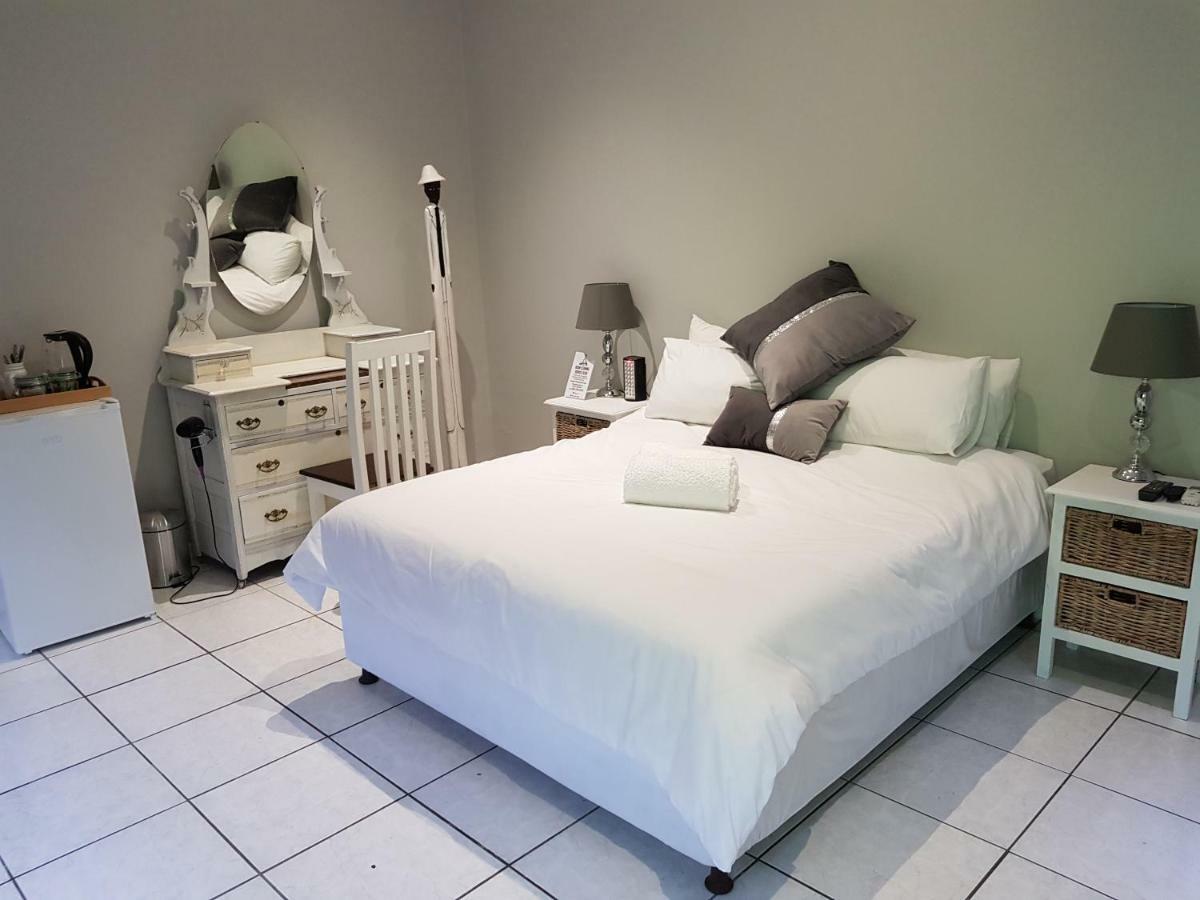 Zonnevanger Guesthouse Noorder-Paarl Bagian luar foto