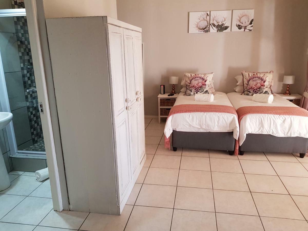 Zonnevanger Guesthouse Noorder-Paarl Bagian luar foto